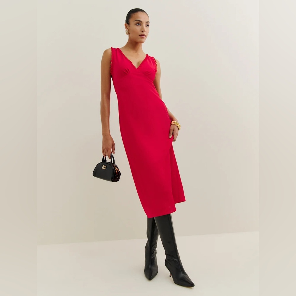 Reformation Reishi Dress In Lipstick, brand new without tags,never worn,no flaws